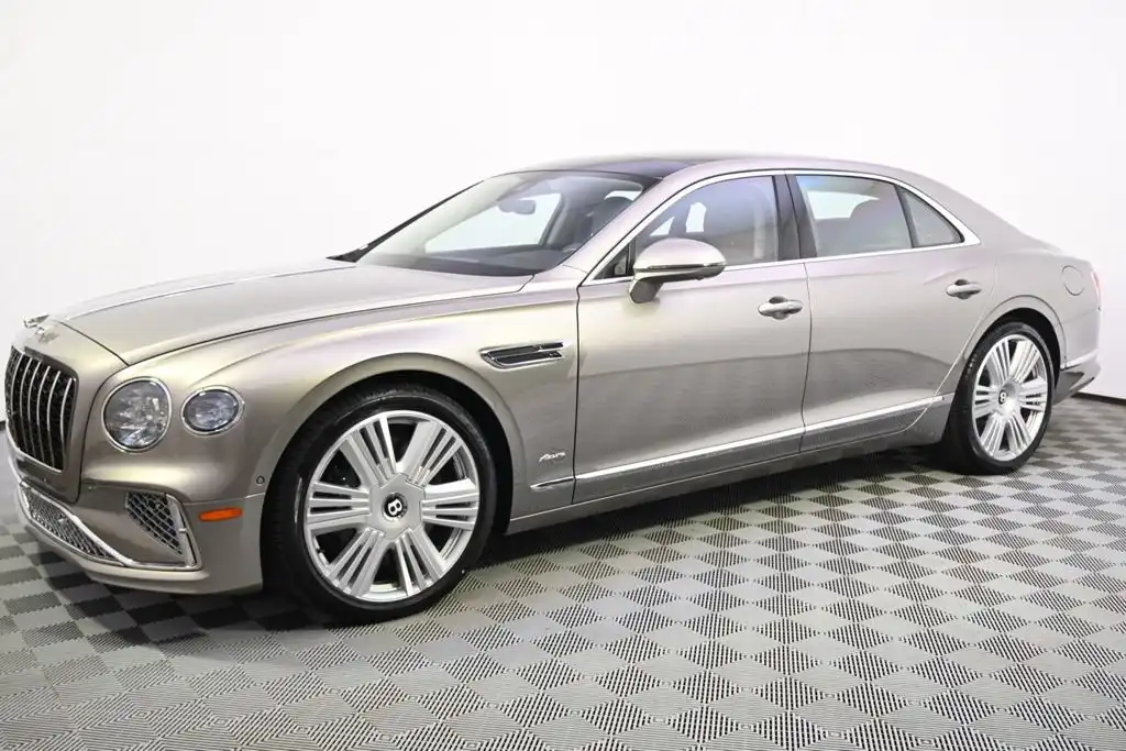 2026 Bentley Flying Spur's photo