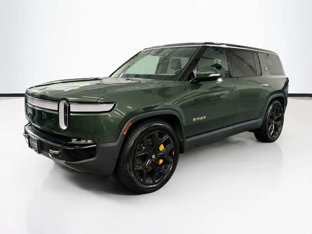 2023 Rivian R1S Adventure Quad-Motor Large Pack's photo