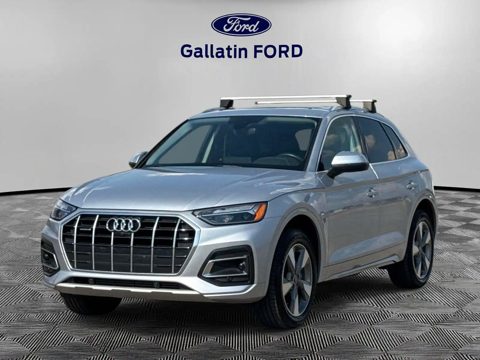 2023 Audi Q5 40 Premium Plus's photo