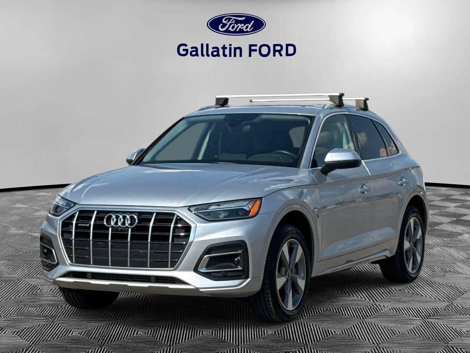 2023 Audi Q5 40 Premium Plus's photo
