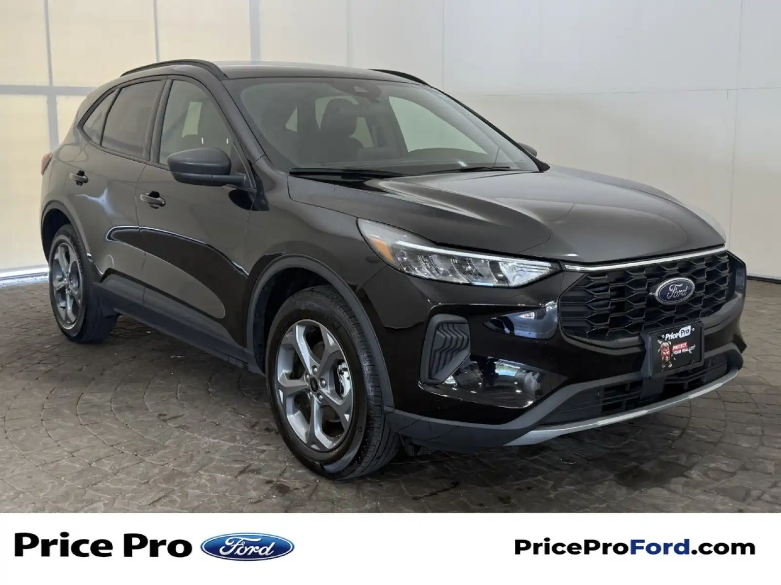 2025 Ford Escape ST-Line AWD's photo