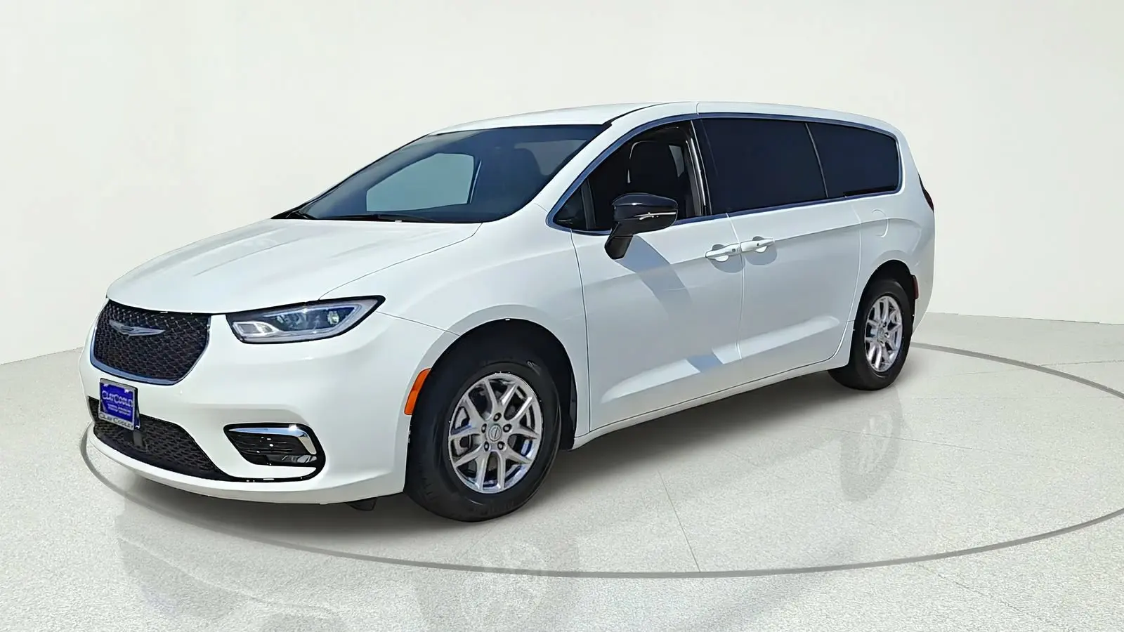 2026 Chrysler Pacifica Select photo 3