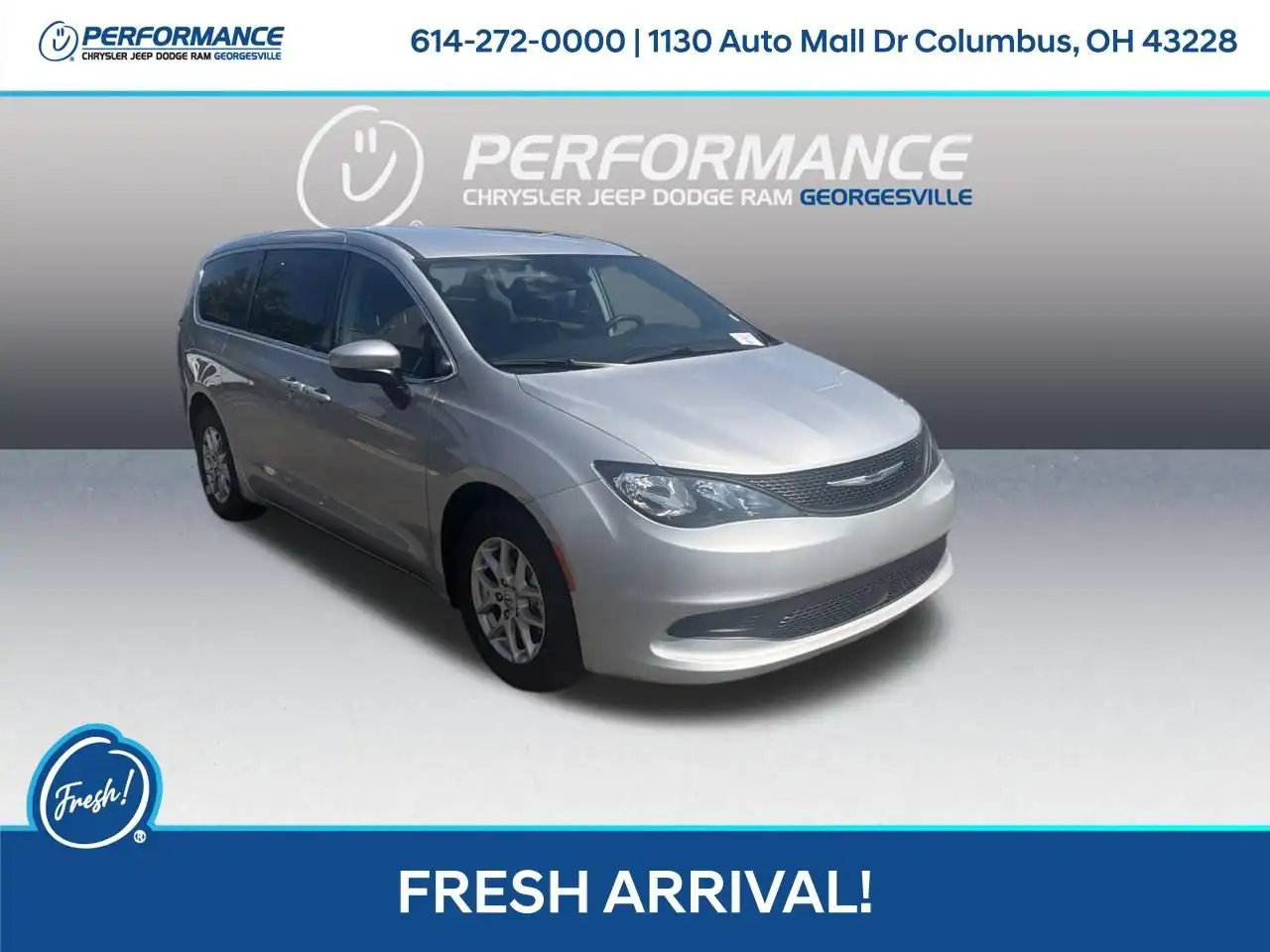 2023 Chrysler Voyager LX's photo