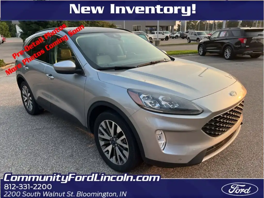 2022 Ford Escape Titanium AWD's photo