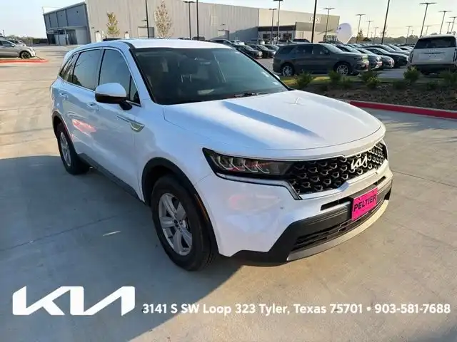 2023 Kia Sorento LX Auto's photo