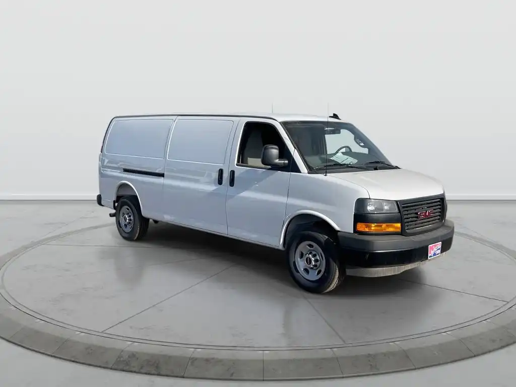 2025 GMC Savana 2500 Ext WB's photo
