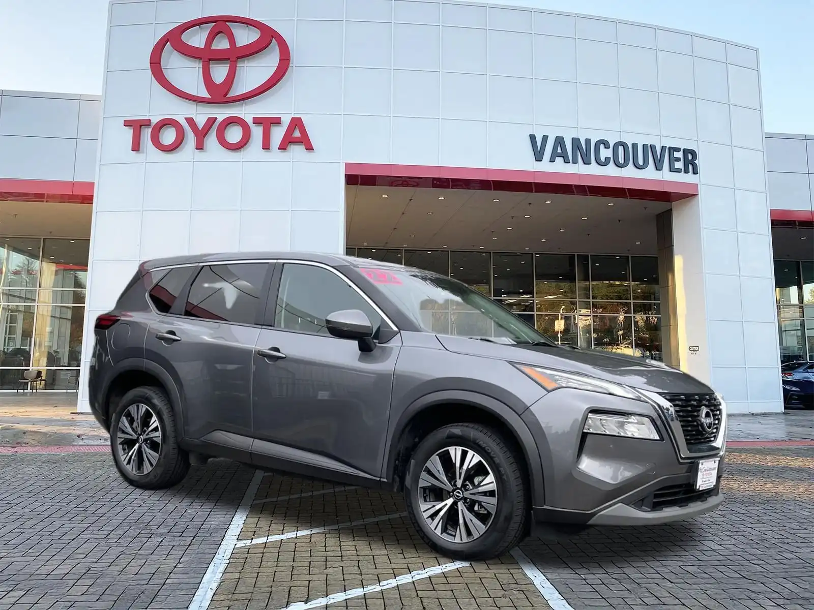 2022 Nissan Rogue SV AWD's photo