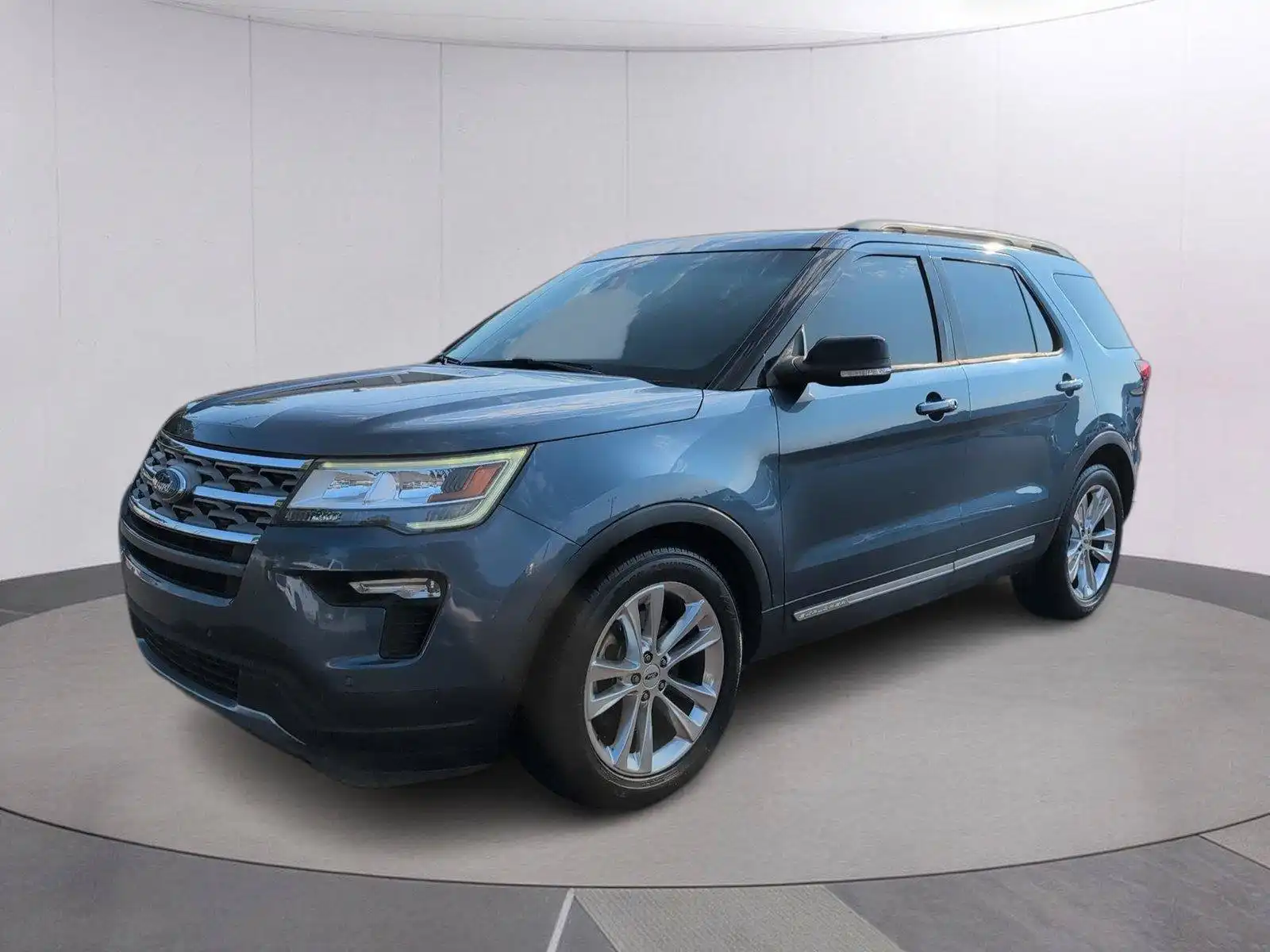 2018 Ford Explorer XLT FWD's photo