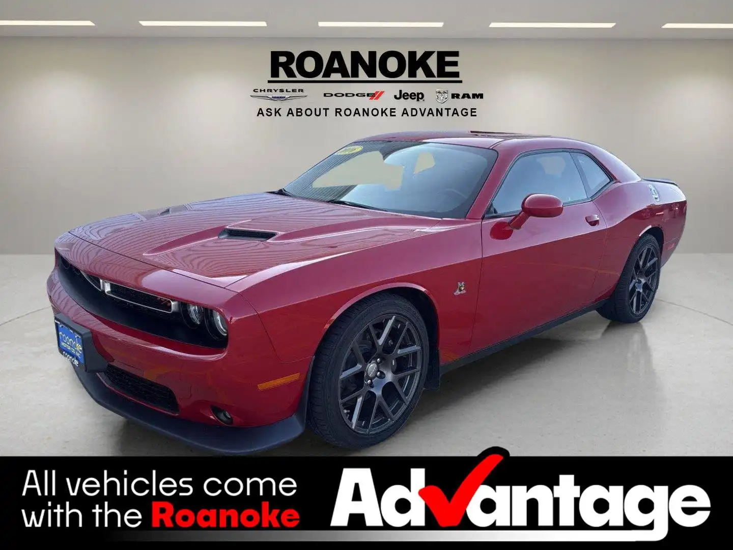 2016 Dodge Challenger Scat Pack's photo