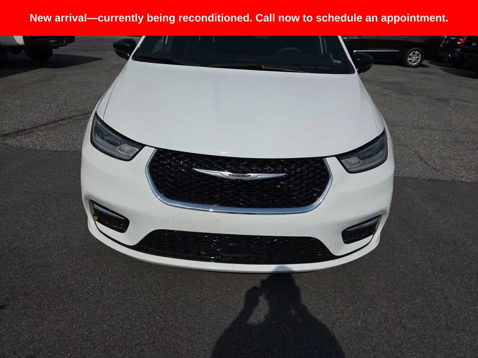 2025 Chrysler Pacifica Select photo 1