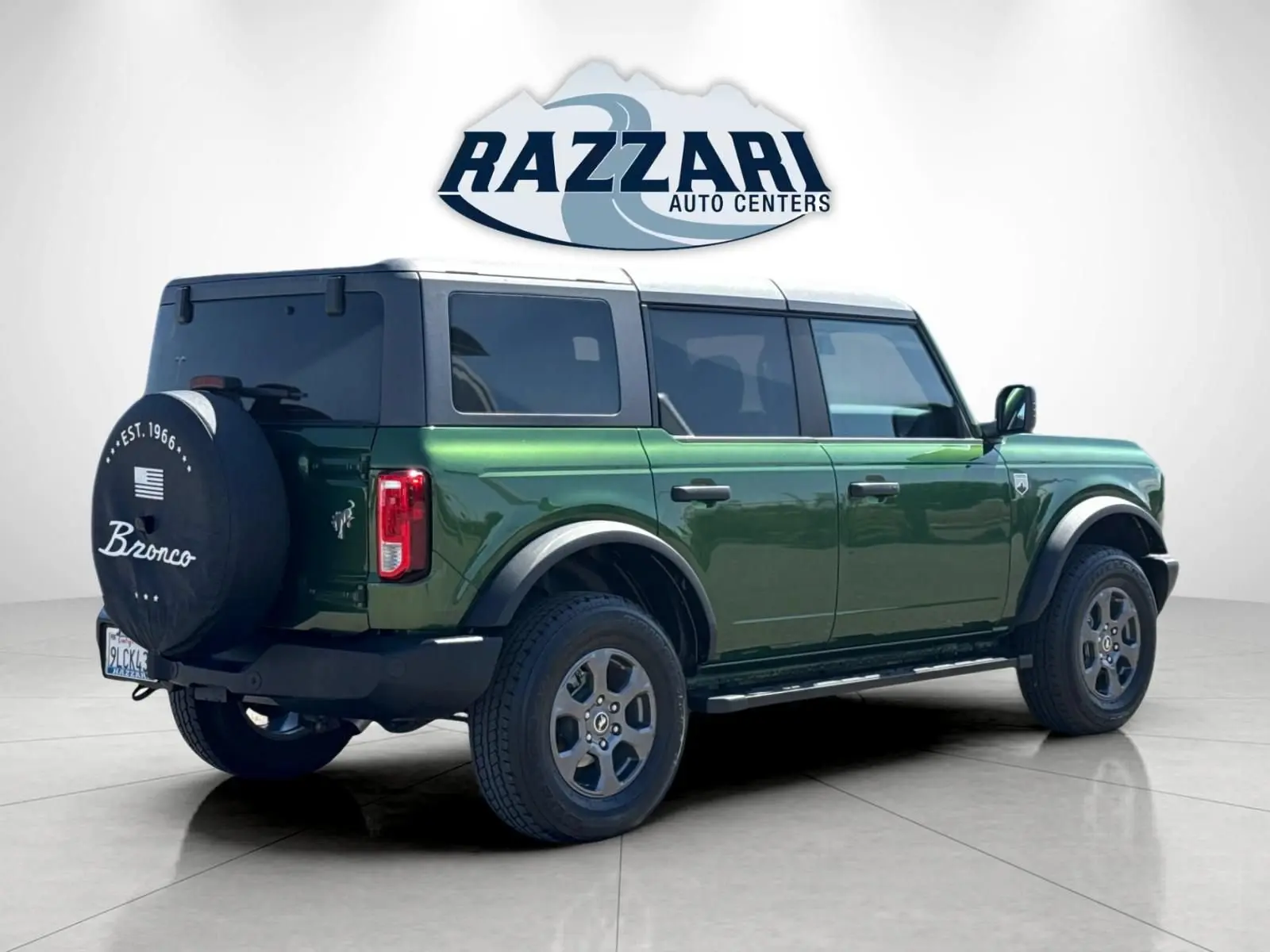 2024 Ford Bronco Big Bend 4WD photo 3