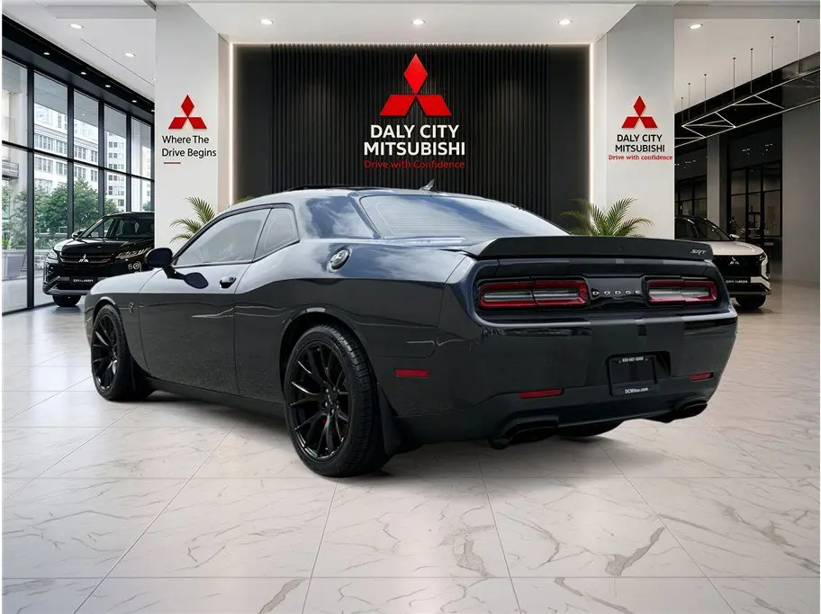 2016 Dodge Challenger SRT Hellcat photo 3