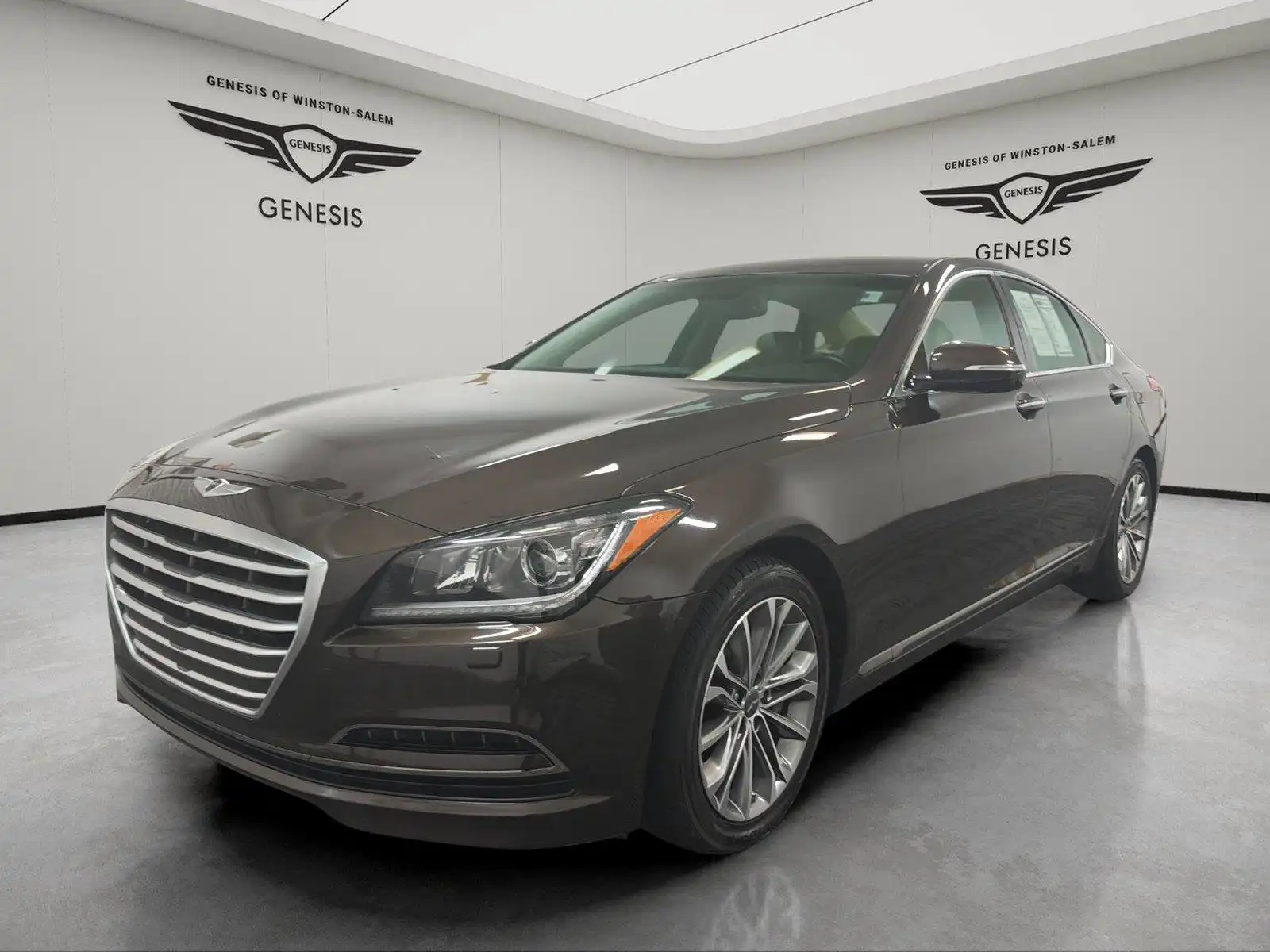 2015 Hyundai Genesis 3.8 AWD's photo