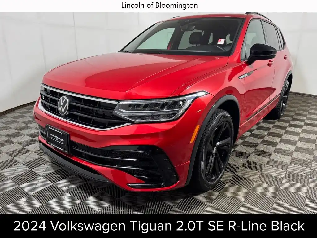 2024 Volkswagen Tiguan 2.0T SE R-Line Black 4Motion's photo