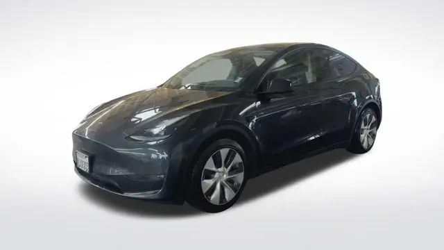 2024 Tesla Model Y Long Range Dual Motor All-Wheel Drive photo 3
