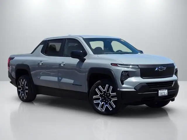2026 Chevrolet Silverado EV Work Truck Standard Range photo 1