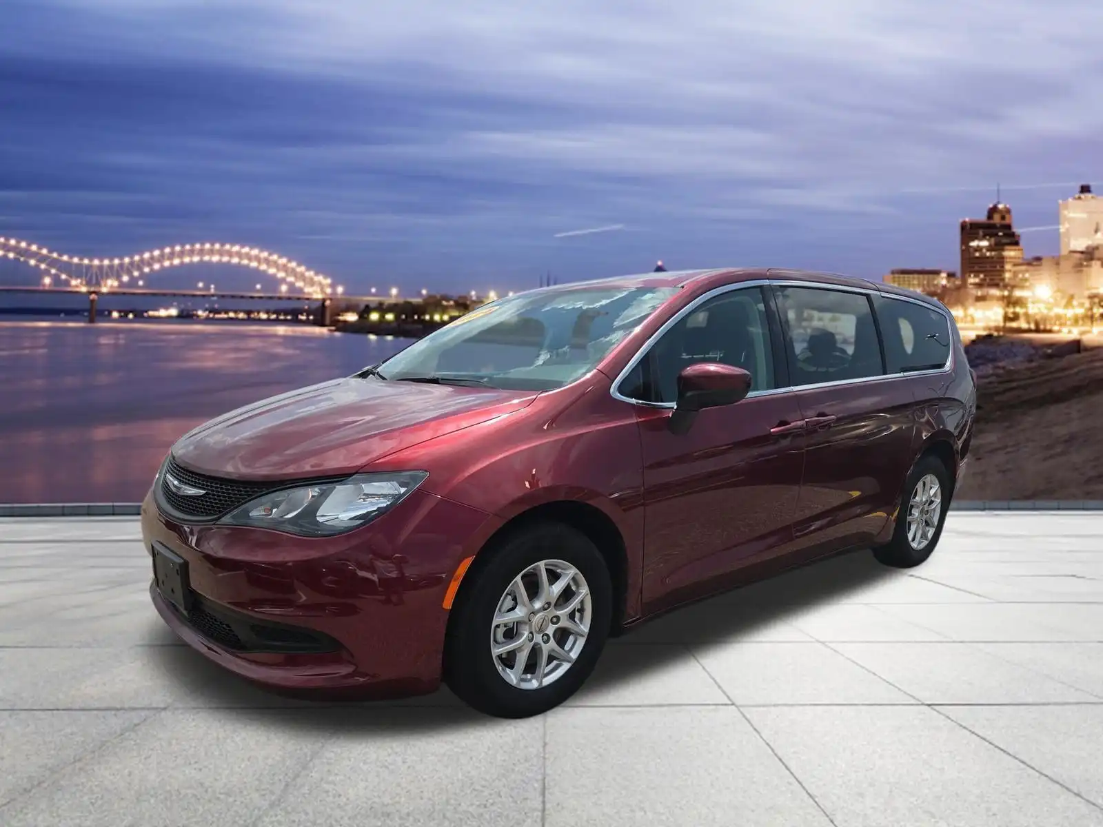 2023 Chrysler Voyager LX's photo
