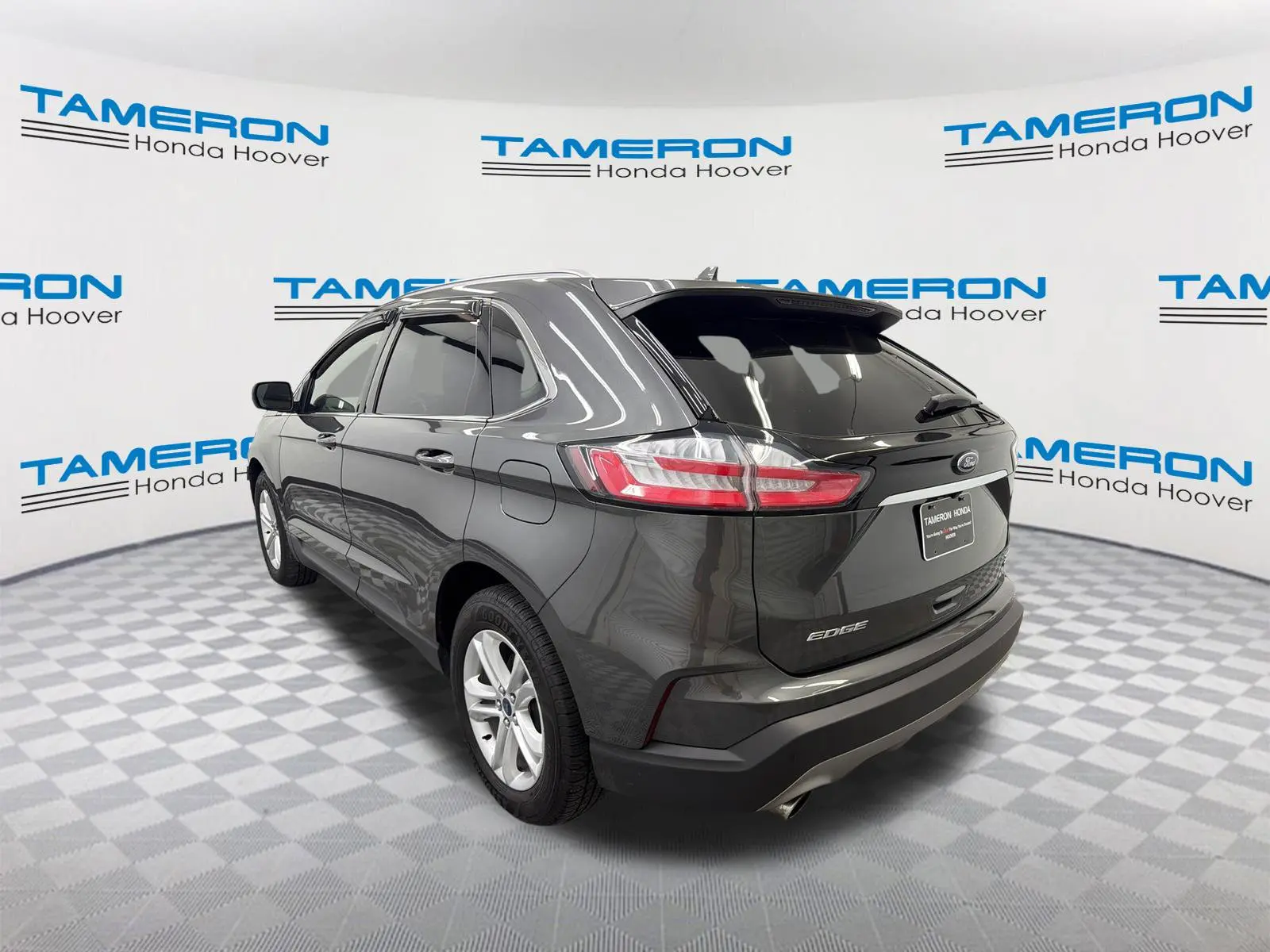 2020 Ford Edge SEL photo 3