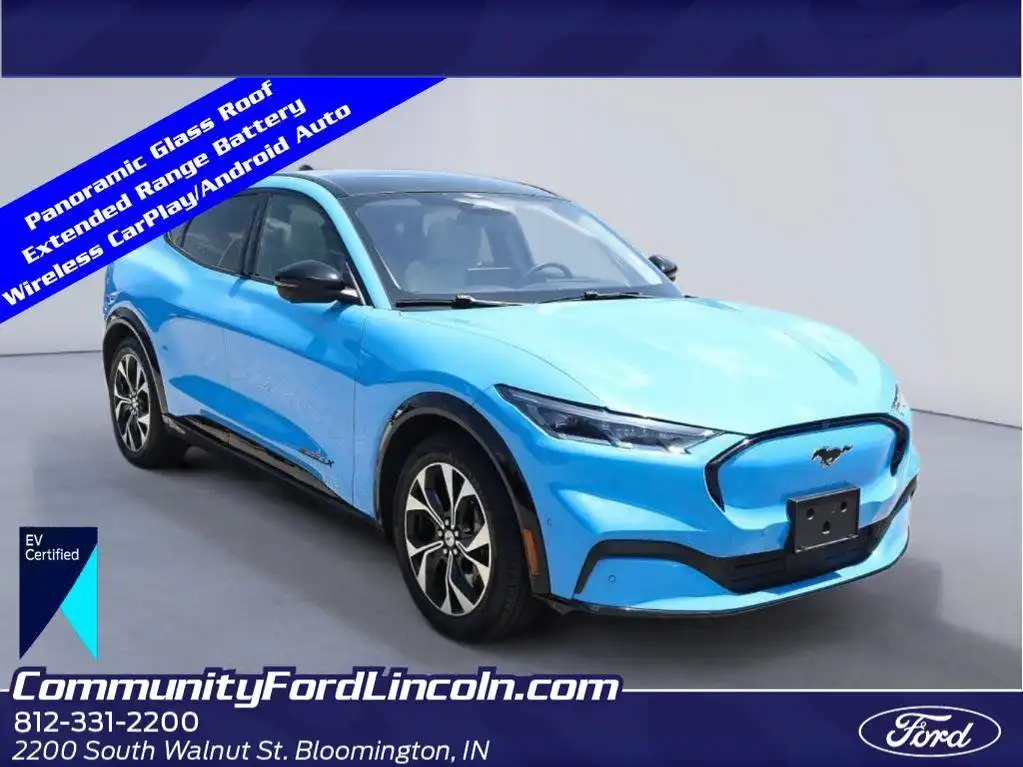 2023 Ford Mustang-Mach-e Premium's photo