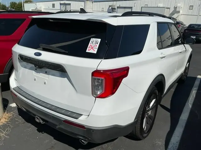 2021 Ford Explorer XLT RWD photo 5