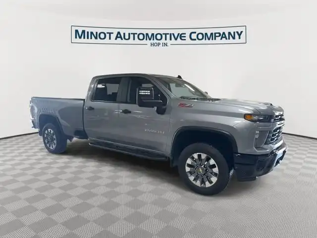 2025 Chevrolet Silverado HD Custom 4WD Crew Cab Long Box's photo