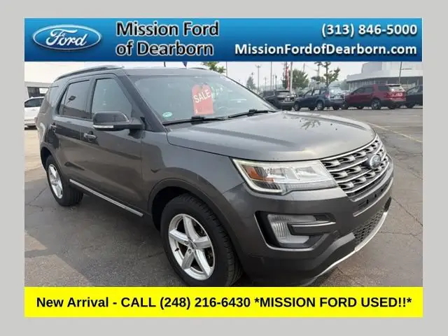 2017 Ford Explorer XLT 4WD photo 1