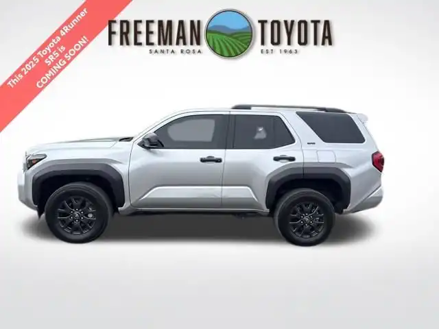 2025 Toyota 4Runner SR5 4WD's photo