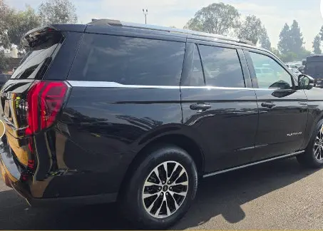 2025 Ford Expedition Platinum 4x4 photo 5