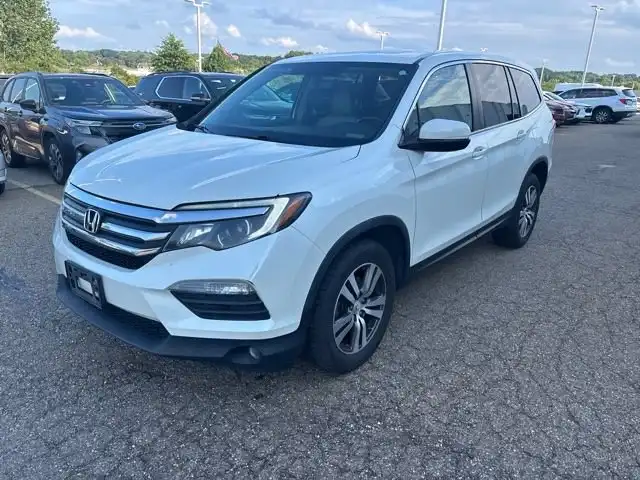 2016 Honda Pilot 4WD EX-L w/RES's photo