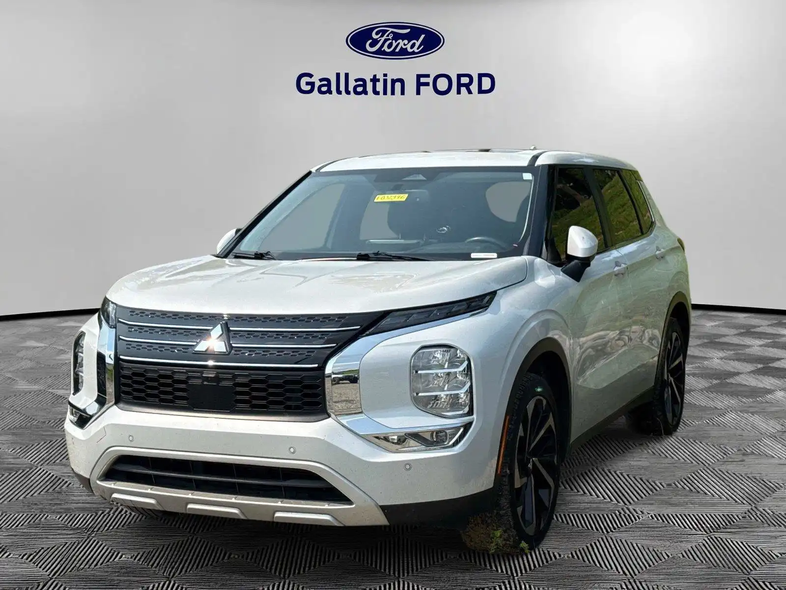 2023 Mitsubishi Outlander SE 2WD's photo