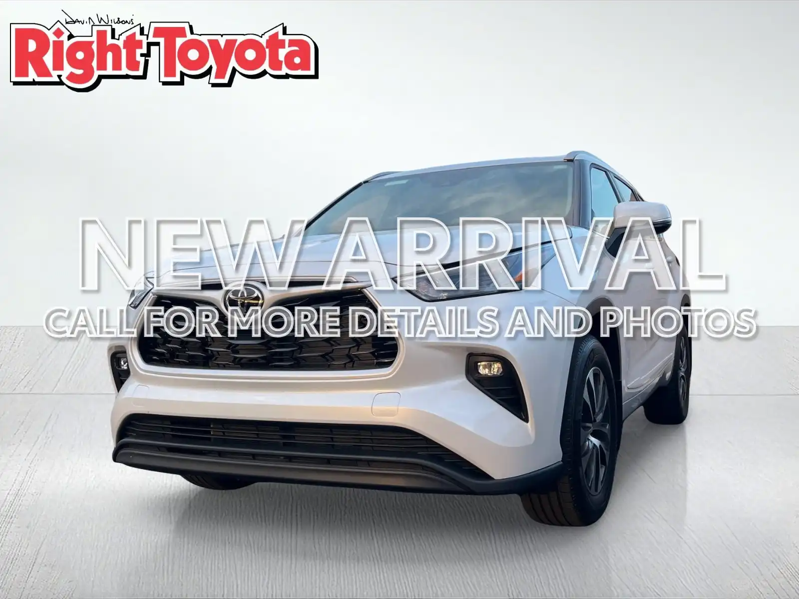 2026 Toyota Highlander XLE AWD's photo