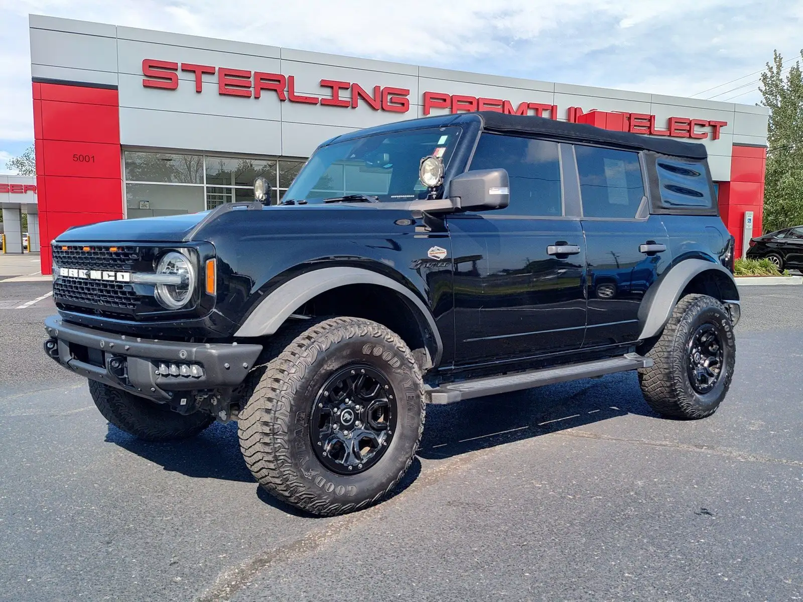 2022 Ford Bronco Wildtrak 4WD photo 1