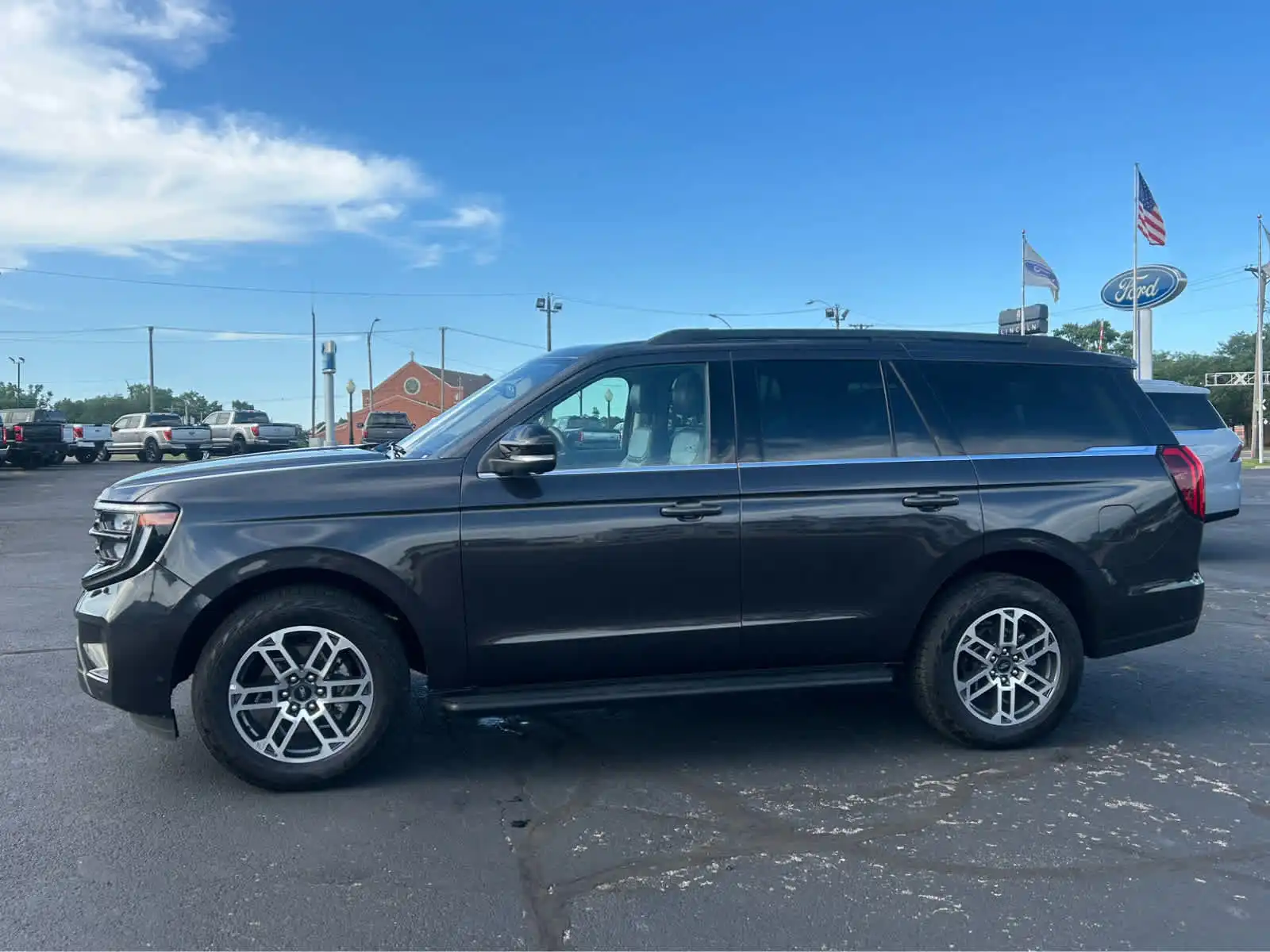 2025 Ford Expedition Active 4x4's photo