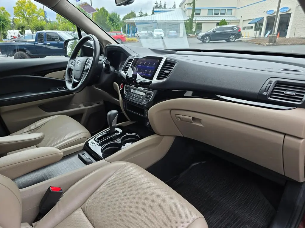 2019 Honda Ridgeline RTL AWD E photo 4