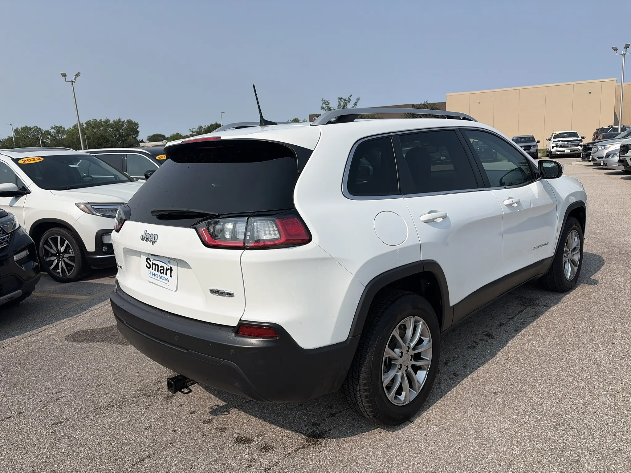 2021 Jeep Cherokee Latitude Plus 4X4 photo 5