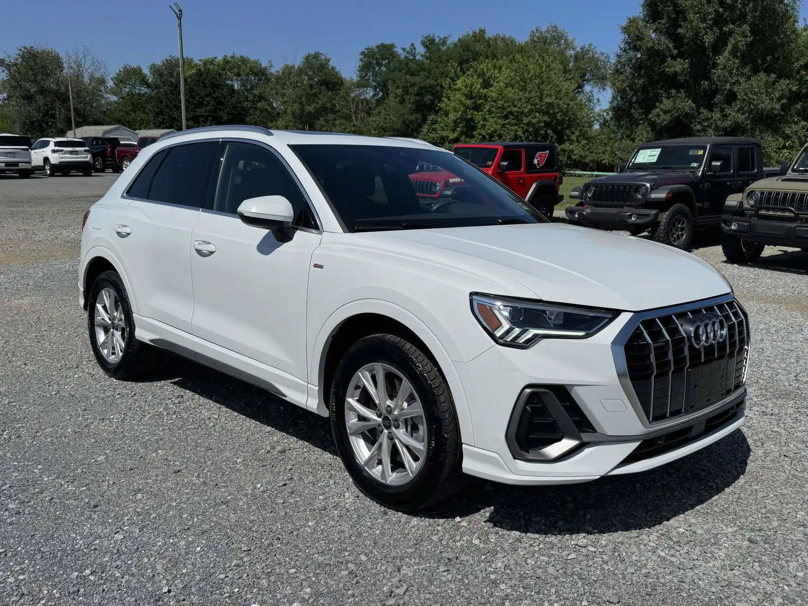 2025 Audi Q3 45 TFSI S Line Premium quattro's photo