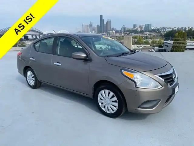 2015 Nissan Versa 1.6 SV CVT's photo