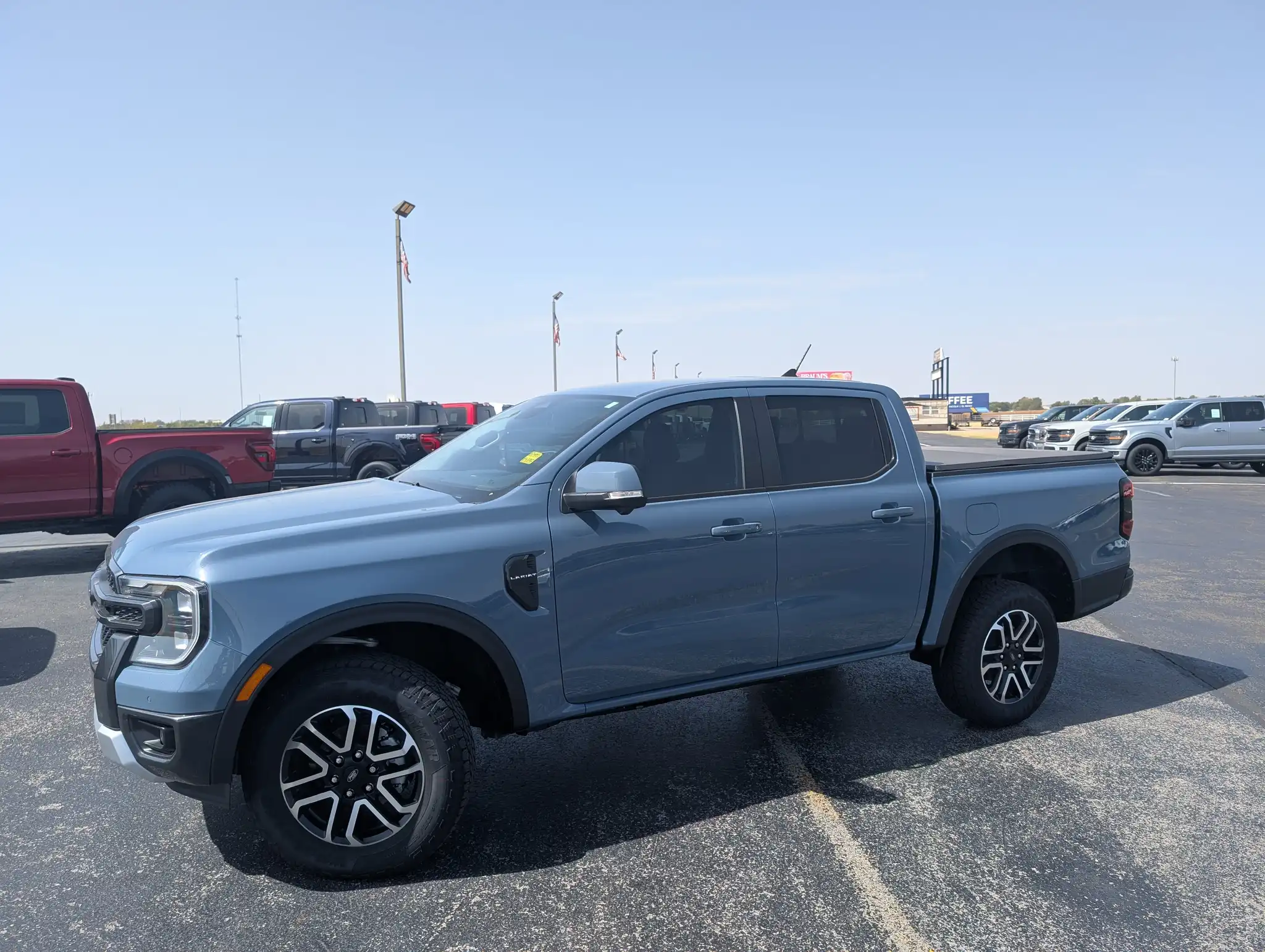 2025 Ford Ranger Lariat 4WD SuperCrew 5' Box's photo