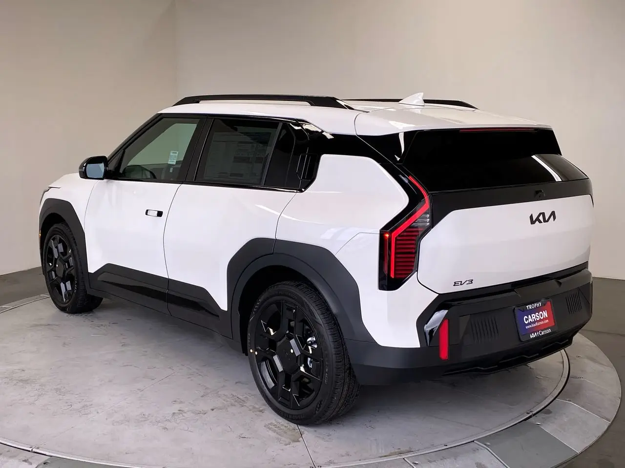 2027 Kia EV3 Wind photo 3