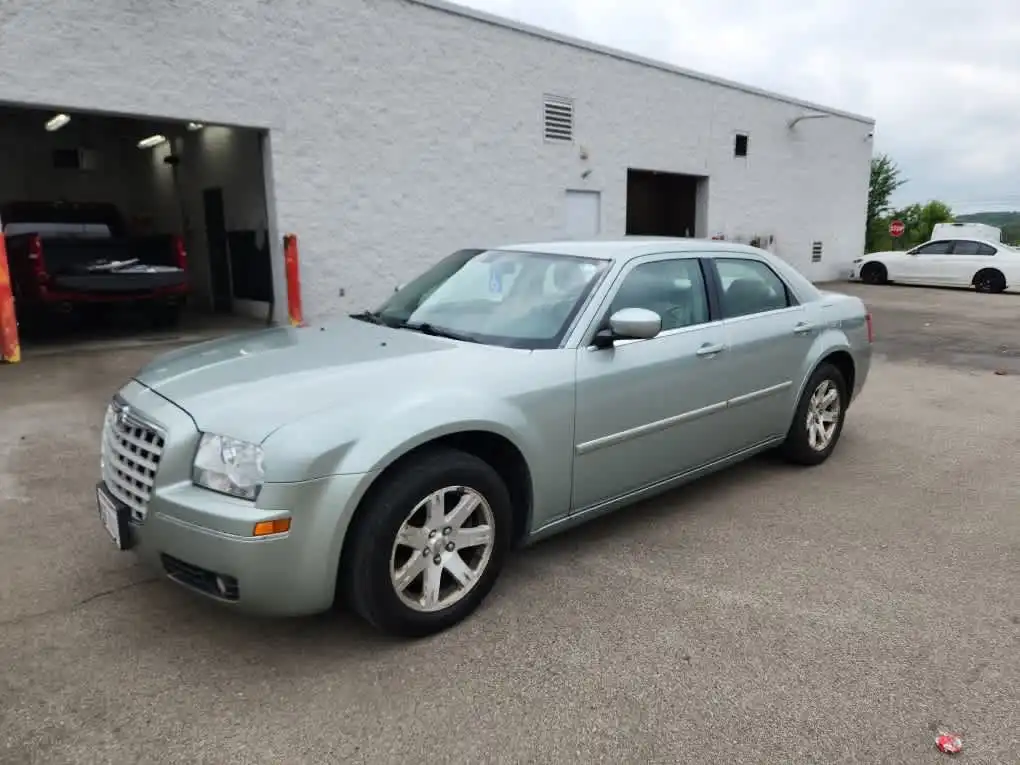 2006 Chrysler 300 Touring's photo