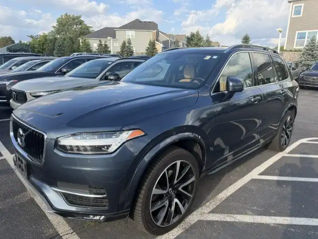2019 Volvo XC90 T6 Momentum AWD's photo