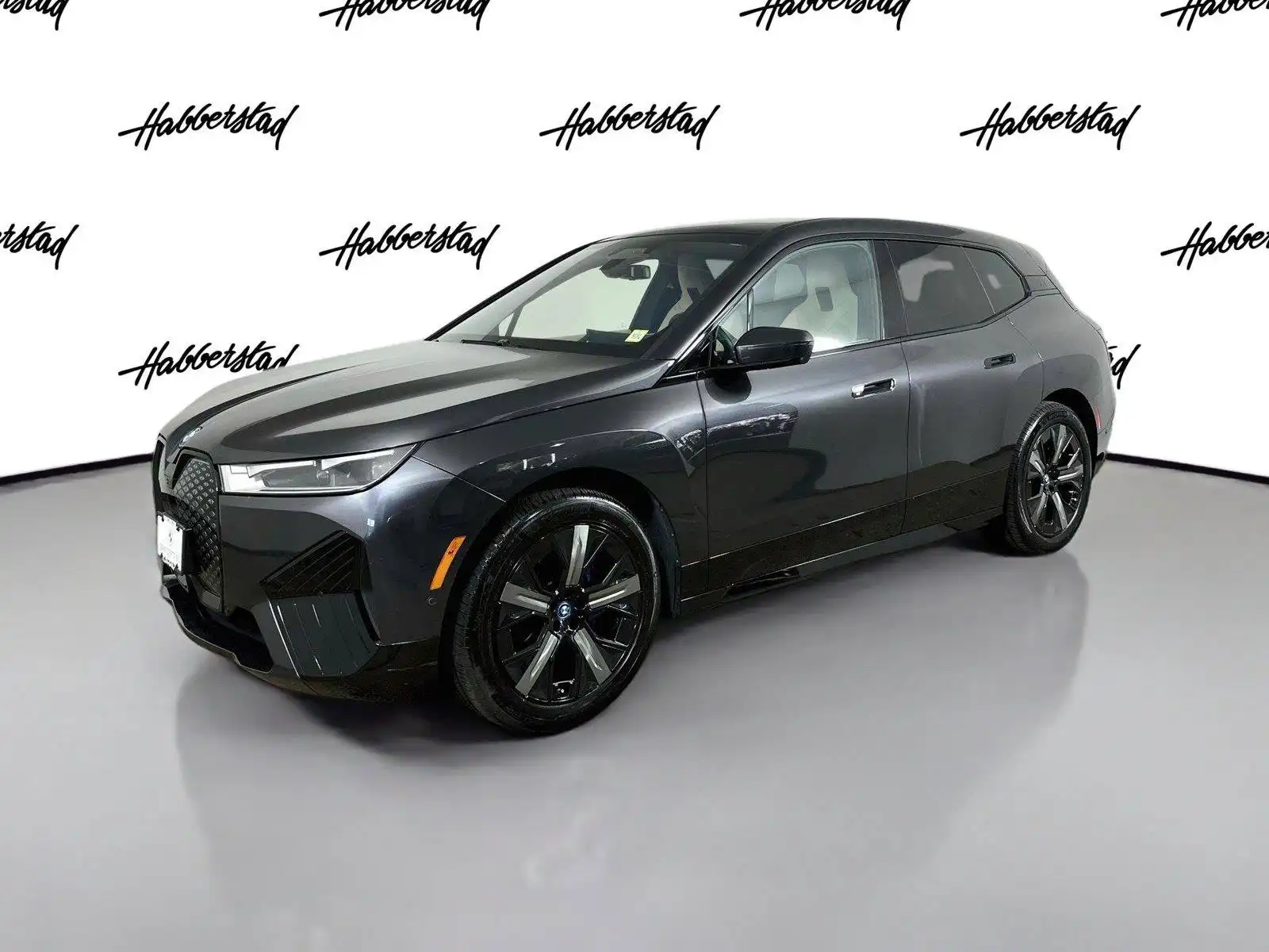 2024 BMW iX xDrive50's photo