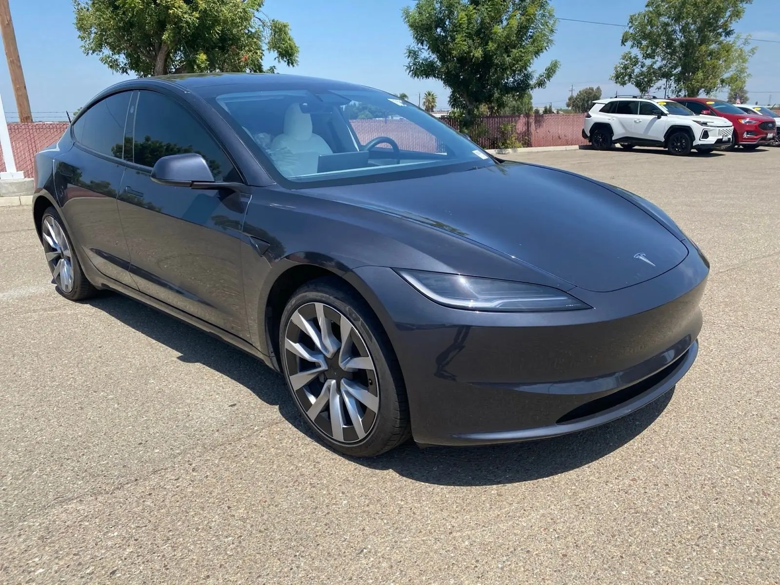 2025 Tesla Model 3 Long Range photo 4
