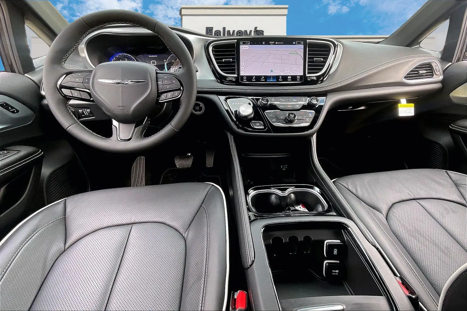 2026 Chrysler Pacifica Limited AWD photo 5