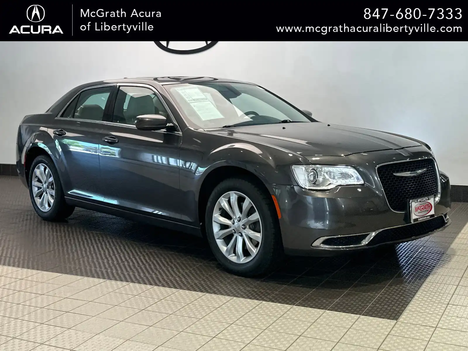 2017 Chrysler 300 Limited AWD's photo