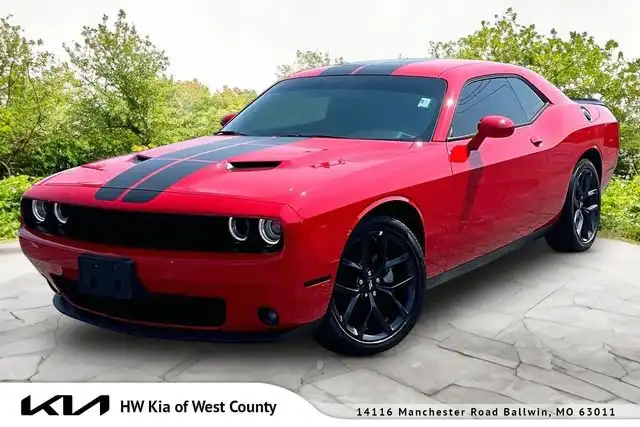 2023 Dodge Challenger SXT Auto's photo