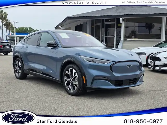 2023 Ford Mustang-Mach-e Premium photo 1