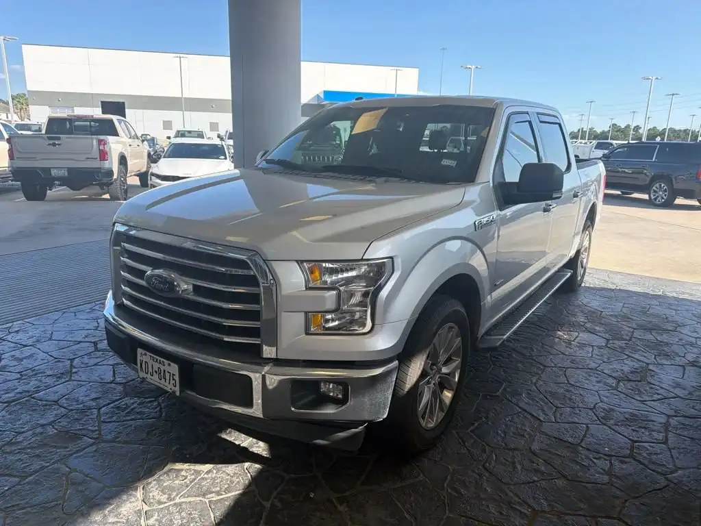 2017 Ford F-150 XLT SuperCrew 5-1/2 Box's photo