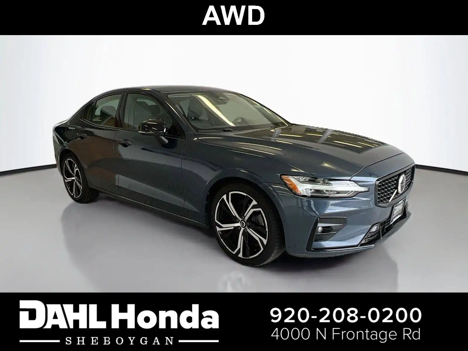 2024 Volvo S60 B5 Core Dark Theme AWD's photo