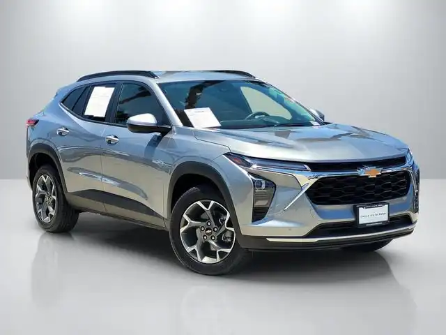 2024 Chevrolet Trax LT's photo